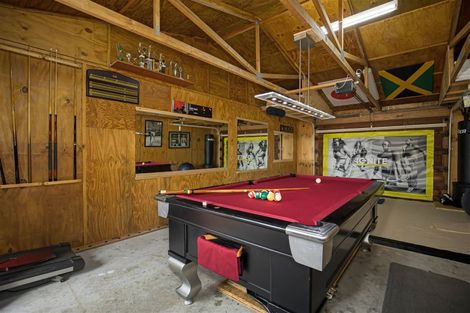 Photo of property in 1/275 Great North Road, Henderson, Auckland, 0612