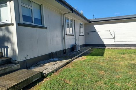 Photo of property in 3 Sandleigh Road, Hamilton Lake, Hamilton, 3204