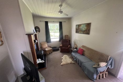 Photo of property in 1106 State Highway 1, Manakau, Levin, 5573