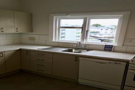 Photo of property in 5/56 Tanera Crescent, Brooklyn, Wellington, 6021