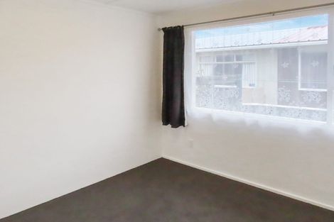 Photo of property in 2/30 Awamutu Grove, Waiwhetu, Lower Hutt, 5010