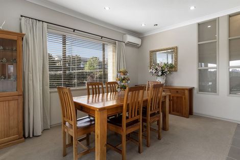 Photo of property in 2 Crater Close, Pyes Pa, Tauranga, 3112