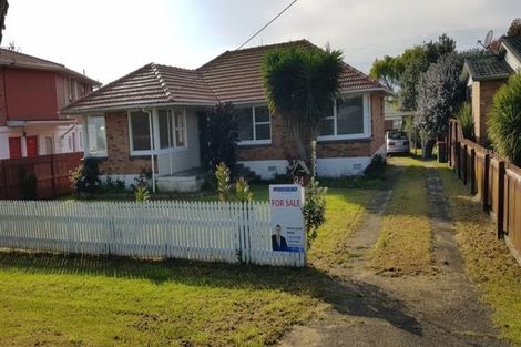 Photo of property in 34 Kirkbride Road, Mangere Bridge, Auckland, 2022