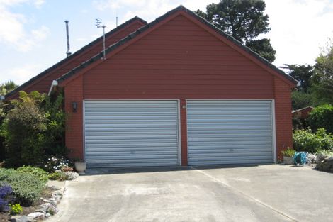 Photo of property in 10 Kowai Place, Amberley, 7410