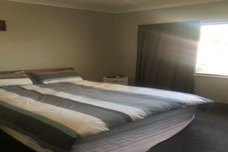 Photo of property in 35 Coates Street, Tawa, Wellington, 5028