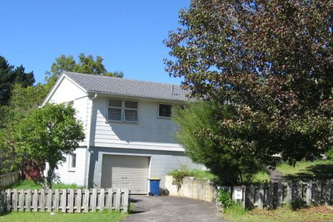 Photo of property in 8 Holmes Drive, West Harbour, Auckland, 0618