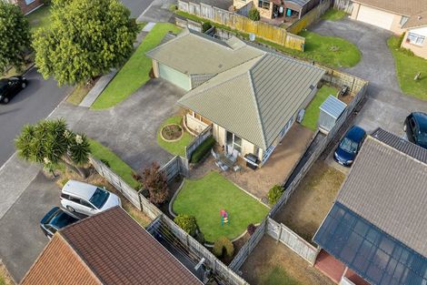 Photo of property in 13 Montilla Place, Manurewa, Auckland, 2102