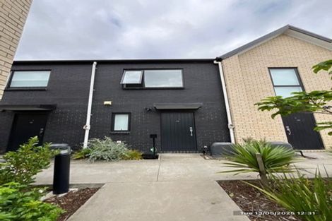 Photo of property in 11/125b Metcalfe Road, Ranui, Auckland, 0612