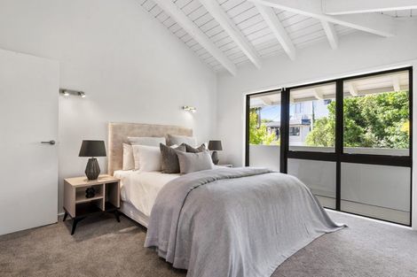 Photo of property in 1/20a Hauraki Road, Hauraki, Auckland, 0622