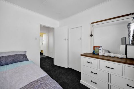 Photo of property in 15a Pratt Street, Waitara, 4320