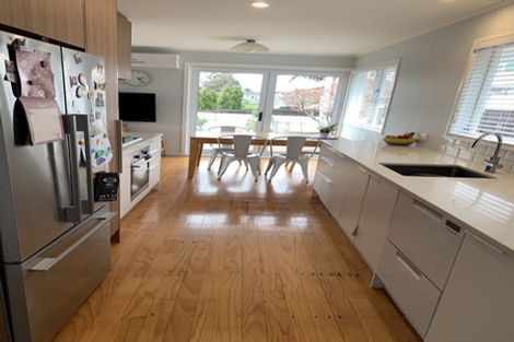 Photo of property in 1/30 Kea Place, Mangere Bridge, Auckland, 2022