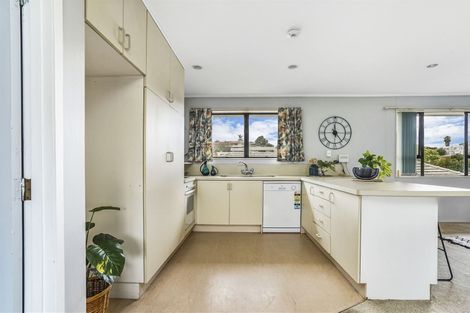 Photo of property in 2 Vista Terrace, Hillcrest, Hamilton, 3216