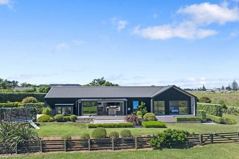 Photo of property in 28 Capriole Crescent, Kingseat, Papakura, 2580