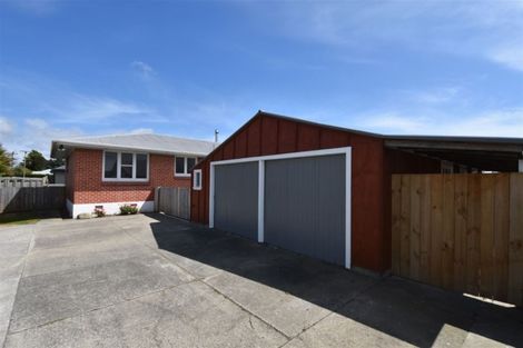 Photo of property in 21 Holdaway Street, Riversdale, Blenheim, 7201