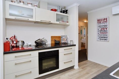 Photo of property in 7c Olivea Place, Oxford, 7430