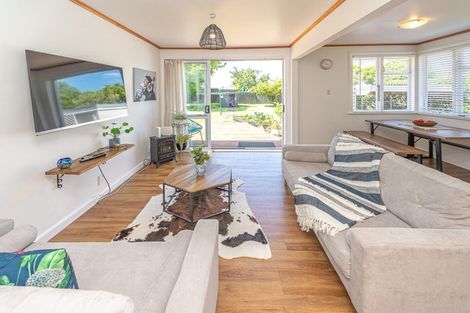 Photo of property in 10 Hadfield Crescent, College Estate, Whanganui, 4500