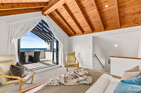 Photo of property in 1 Lagoon Way, Omaha, 0986