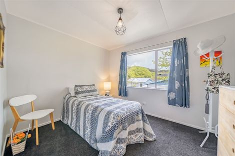 Photo of property in 7 Oaklands Grove, Clouston Park, Upper Hutt, 5018
