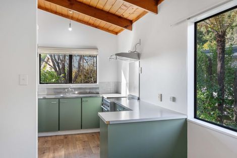 Photo of property in 14 Poneke Drive, Waikanae, 5036