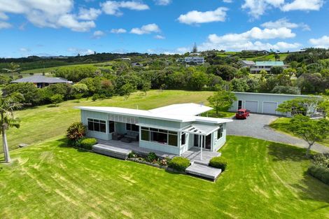 Photo of property in 9 Cullen Road, Waipu, 0582