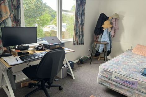 Photo of property in 336 Karori Road, Karori, Wellington, 6012