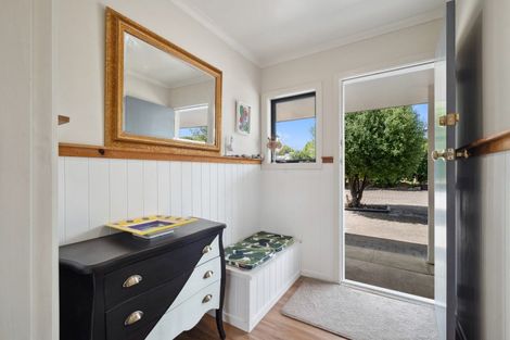 Photo of property in 1/7 Kathleen Place, Rainbow Point, Taupo, 3330