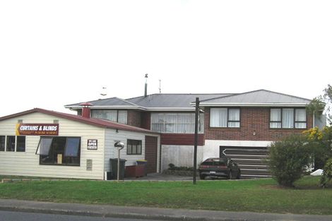 Photo of property in 88 Royal Road, Massey, Auckland, 0614