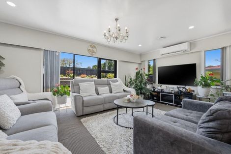 Photo of property in 69 Holmes Road, Manurewa, Auckland, 2102