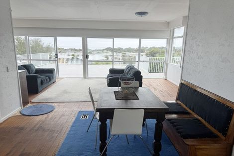 Photo of property in 9 Mount View Place, Spotswood, New Plymouth, 4310