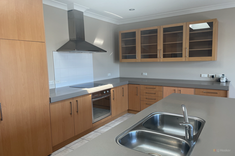 Photo of property in 18 Bayview Place, Timaru, 7910