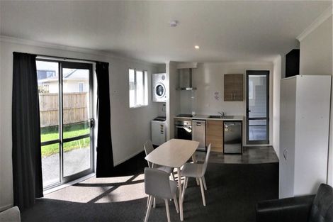 Photo of property in 2/28 Beatty Street, Melville, Hamilton, 3206