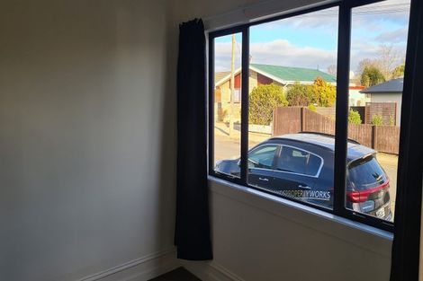 Photo of property in 4 Cross Street, Milton, 9220