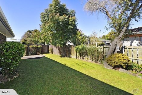 Photo of property in 2/12 Waimai Avenue, Weymouth, Auckland, 2103