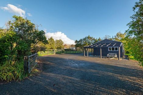 Photo of property in 1343 Kahikatea Flat Road, Kaukapakapa, 0871