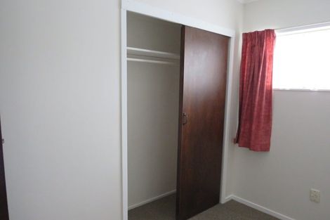 Photo of property in 1b Cairngorm Place, Highland Park, Auckland, 2010