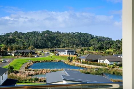 Photo of property in 94 Pohutukawa Parade, Riverhead, 0820