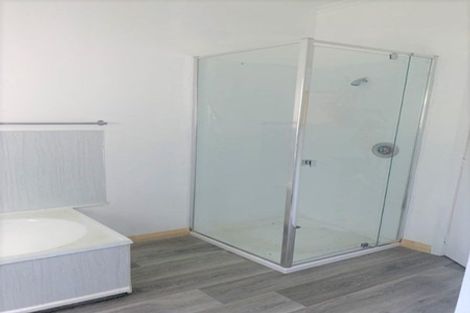 Photo of property in 2/4 Rodney Street, Waiwhetu, Lower Hutt, 5010