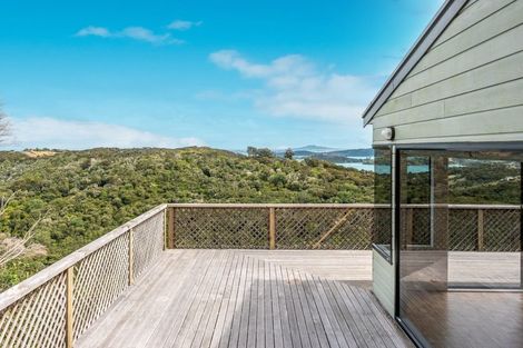 Photo of property in 13 Okoka Road, Omiha, Waiheke Island, 1081