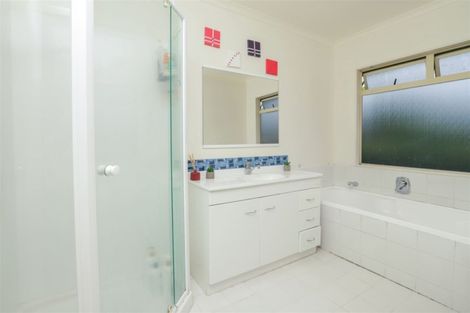 Photo of property in 9 Spinnaker Drive, Flagstaff, Hamilton, 3210