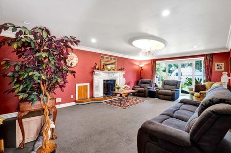 Photo of property in 30 Messenger Terrace, Oakura, 4314