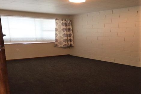 Photo of property in 2/402 Lyndon Road West, Hastings, 4122