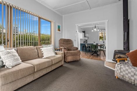 Photo of property in 32 Tawa Street, Edgecumbe, 3120
