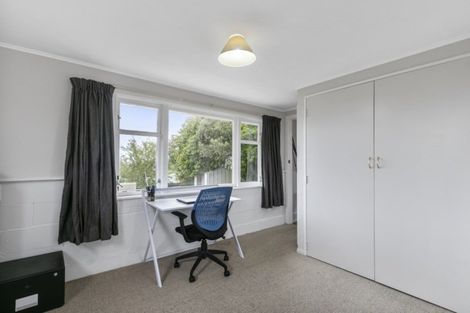 Photo of property in 206b Miromiro Road, Normandale, Lower Hutt, 5010