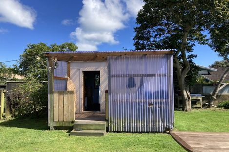 Photo of property in 13 Hutchins Street, Waitara, 4320