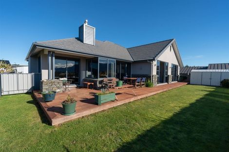Photo of property in 12 Tawera Place, Te Anau, 9679