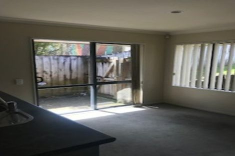 Photo of property in 52 Saralee Drive, Manurewa, Auckland, 2105