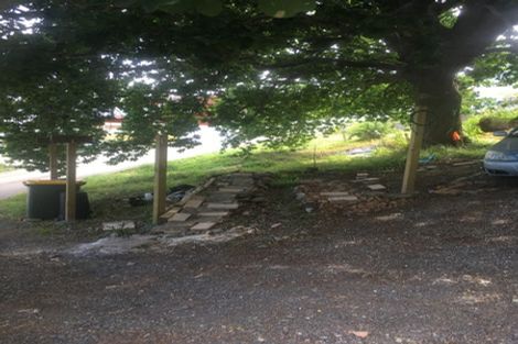 Photo of property in 28 Howard Road, Northcote, Auckland, 0627