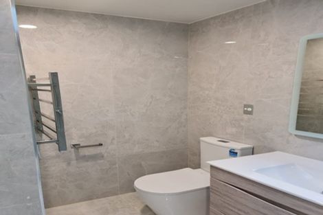 Photo of property in 12 Tekapo Rise, Fairview Heights, Auckland, 0632