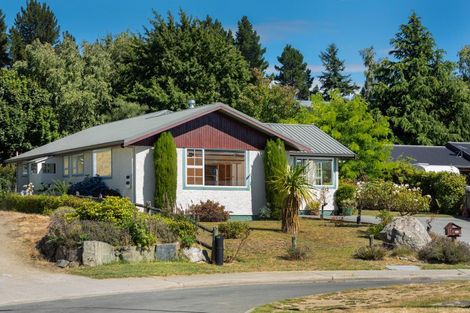 Photo of property in 27 Achilles Place, Wanaka, 9305