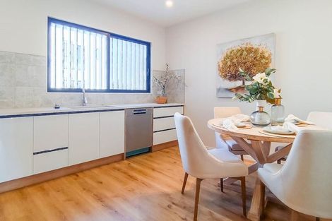 Photo of property in 7 Ngaru Way, Orewa, 0931